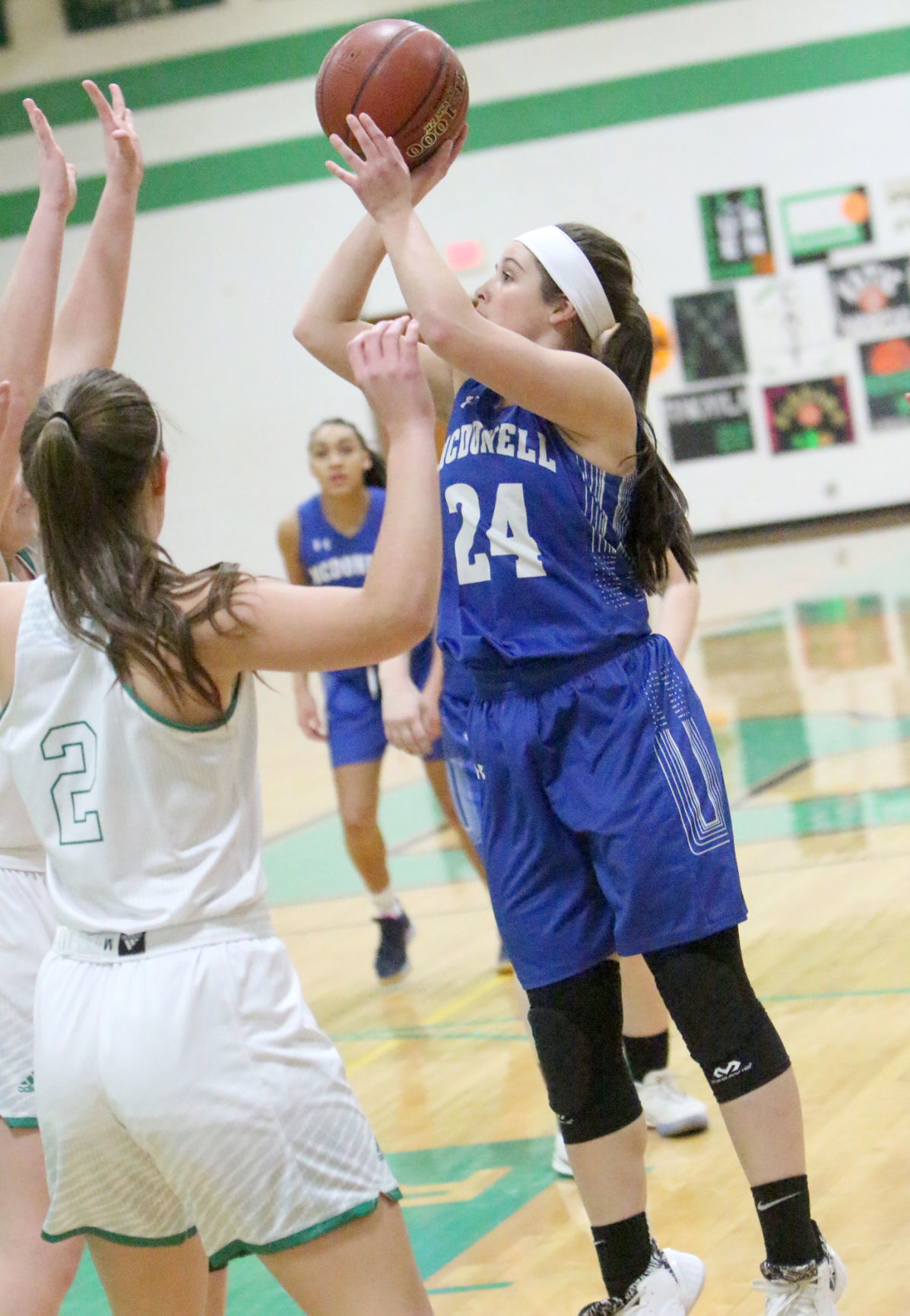 McDonell girls basketball at Eau Claire Regis 1-9-20